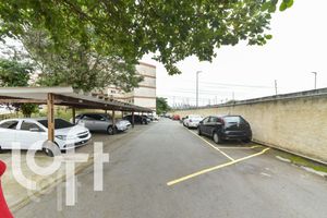 Image 29 - 328945