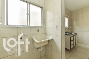 Image 21 - 328945