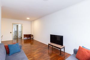 Image 4 - 329178