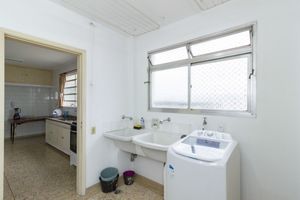 Image 38 - 329178
