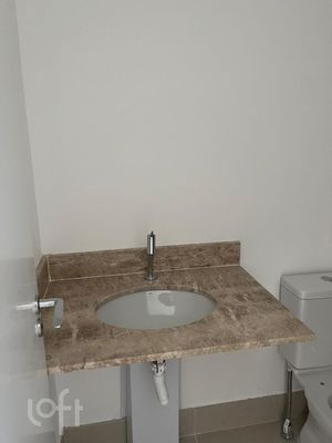 Image 8 - 329242