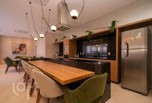 Image 15 - 329242