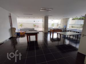 Image 35 - 329305