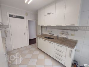 Image 4 - 329305