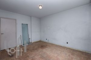 Image 32 - 329339
