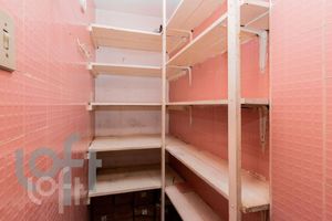 Image 8 - 329339