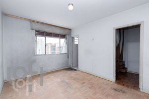 Image 30 - 329339