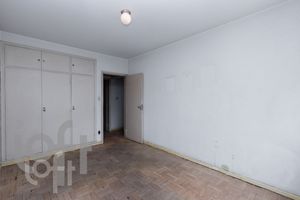 Image 21 - 329339