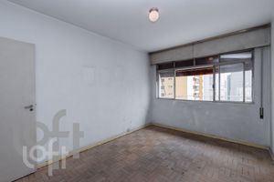 Image 20 - 329339