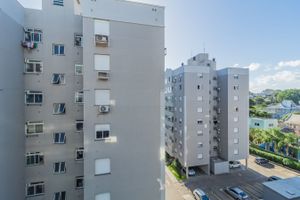 Image 11 - 329347