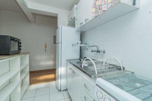 Image 12 - 329347