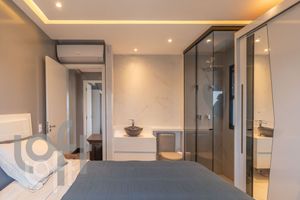 Image 6 - 329375