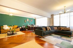 Image 1 - 329693