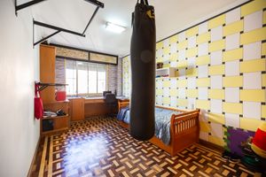 Image 30 - 329693