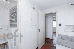 Image 22 - 329738