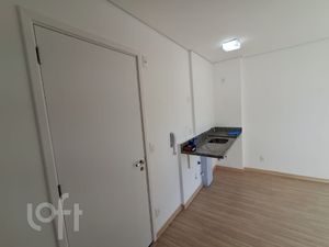 Image 10 - 329758