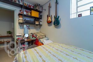 Image 8 - 329791