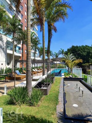 Image 9 - 329990