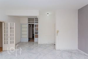 Image 3 - 330090