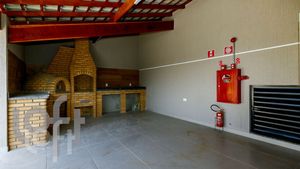 Image 22 - 330142