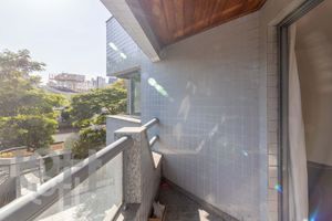 Image 12 - 330626
