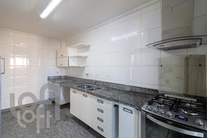 Image 22 - 330626