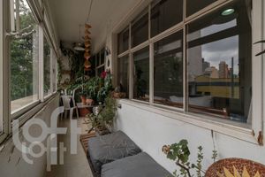 Image 14 - 330850