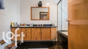 Image 33 - 331761