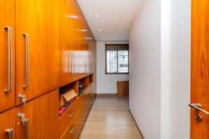 Image 30 - 331960