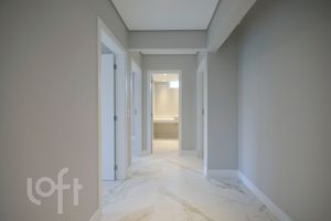 Image 1 - 331993