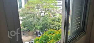 Image 19 - 332042