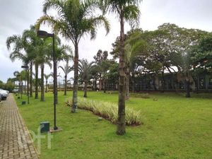 Image 46 - 332044
