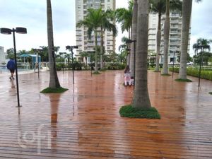 Image 48 - 332044