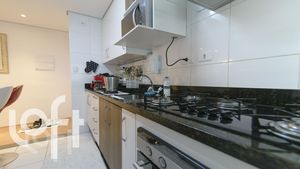 Image 15 - 332306