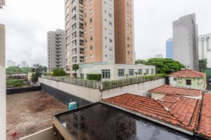 Image 11 - 332417