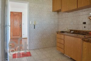 Image 19 - 332463