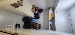 Image 19 - 332927