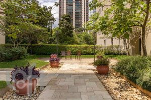Image 38 - 333116