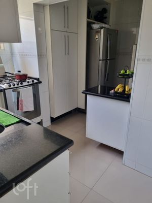 Image 17 - 333171