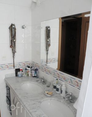 Image 23 - 333665