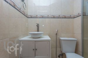 Image 42 - 333682