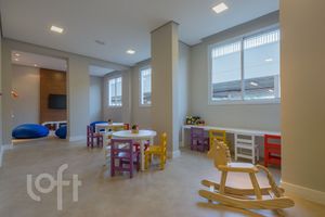 Image 10 - 333707