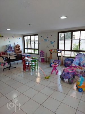 Image 20 - 333915