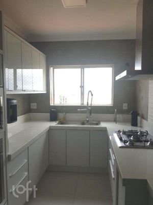 Image 8 - 333990