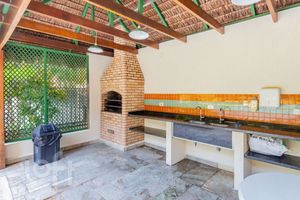 Image 38 - 334073