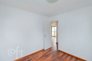 Image 22 - 334550