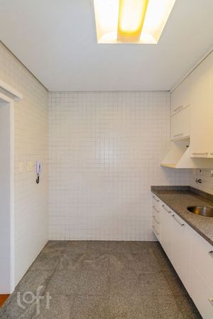 Image 16 - 334550