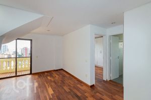 Image 38 - 334550