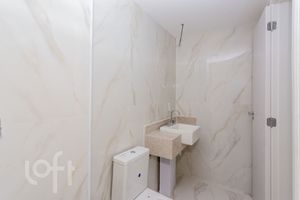 Image 39 - 334558