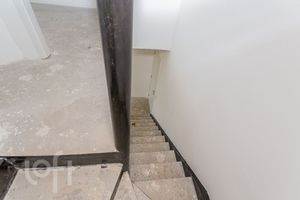 Image 30 - 334558